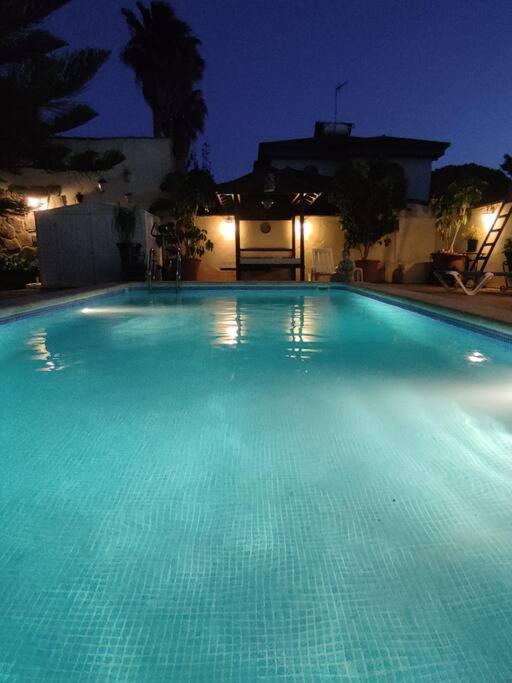 Chalet Con Capacidad Para 8 Personas Chiclana de la Frontera Luaran gambar