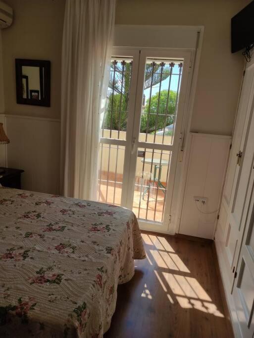 Chalet Con Capacidad Para 8 Personas Chiclana de la Frontera Luaran gambar