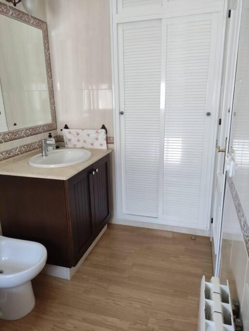Chalet Con Capacidad Para 8 Personas Chiclana de la Frontera Luaran gambar