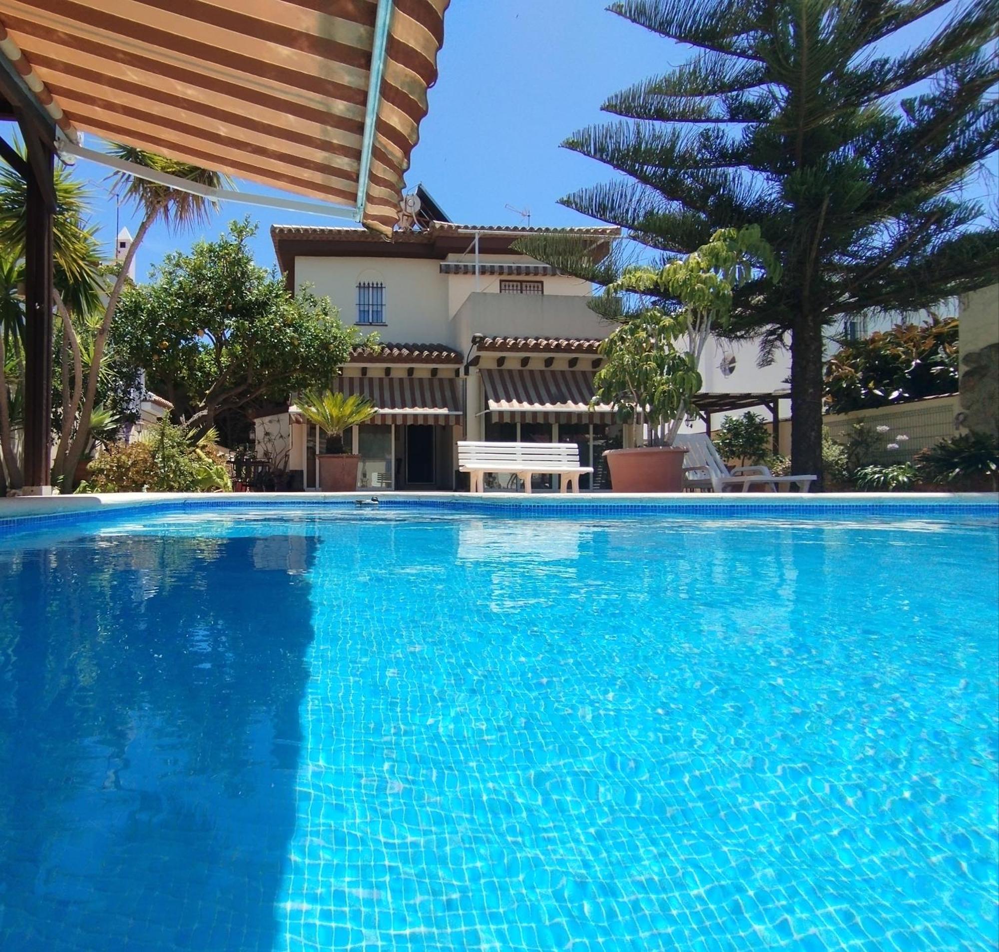 Chalet Con Capacidad Para 8 Personas Chiclana de la Frontera Luaran gambar
